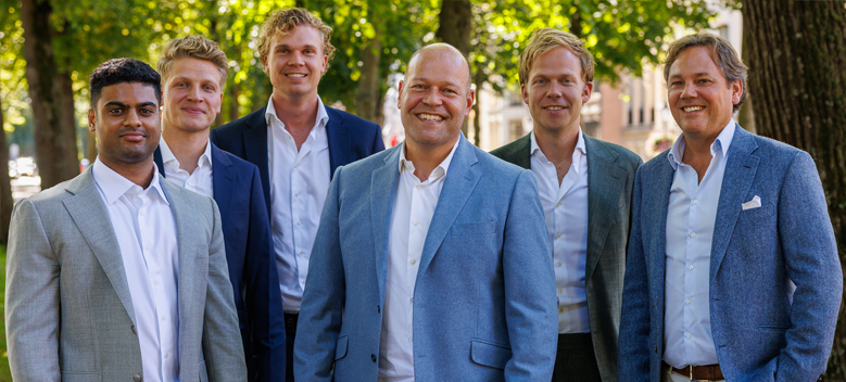 Team Summetric Capital.